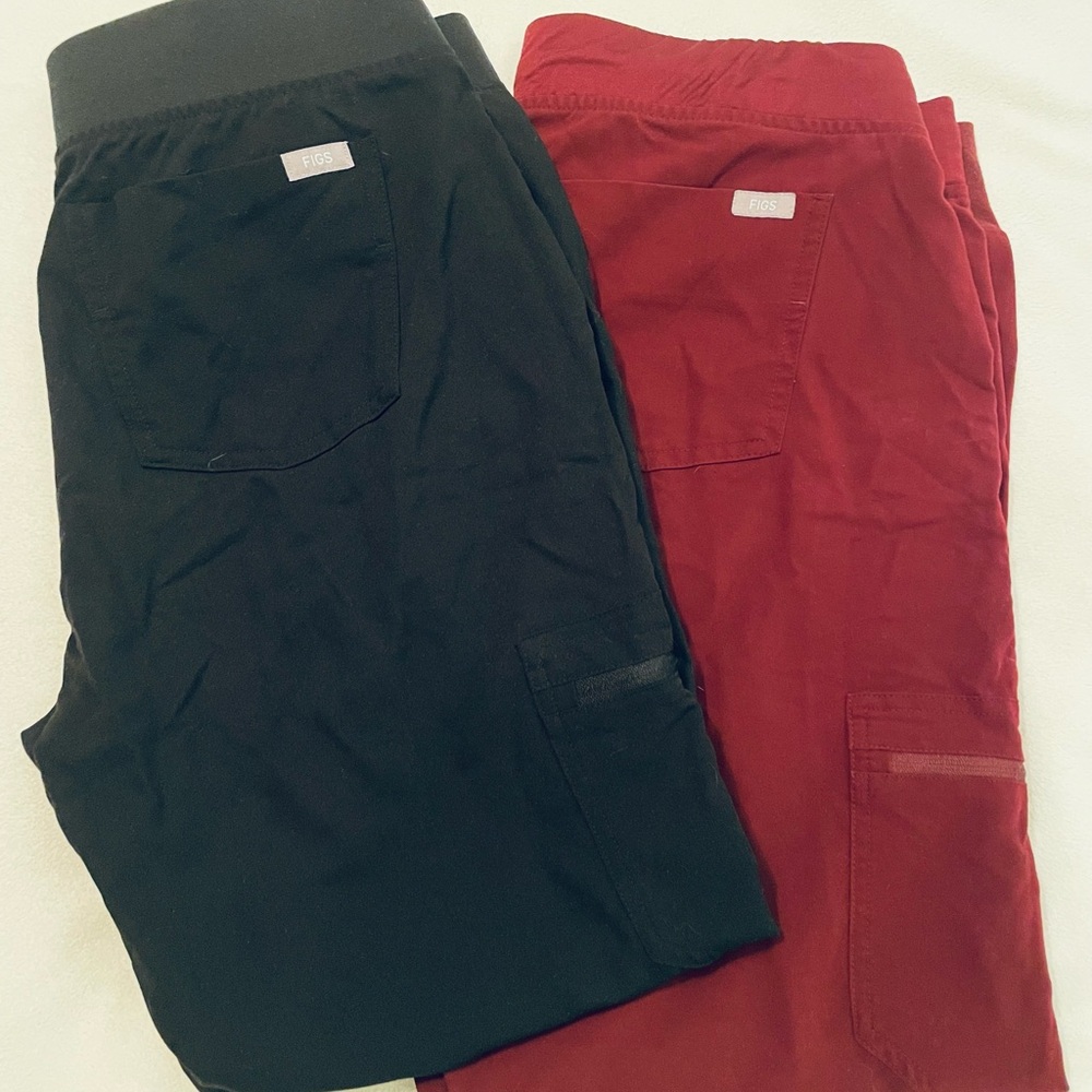 Figs Women's Scrub Bottoms (2) Technical Collection Black And Burgundy M